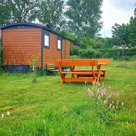 Tiny House Am Kreuzberg Rhoen In Bayern Daire *